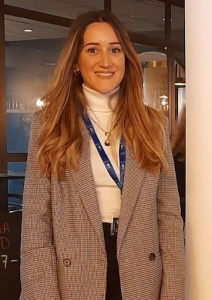  Pelin ÜNLÜ